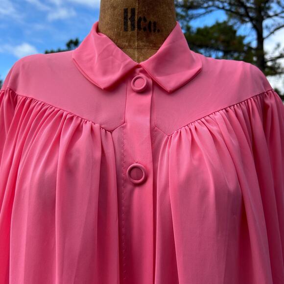 Vintage 50s Vanity Fair Day Glo Pink Nylon Chiffon Embroidered Peignoir Set XS S - Picture 7 of 12